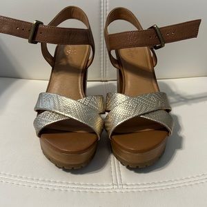 Brand new Crown Vintage platforms
